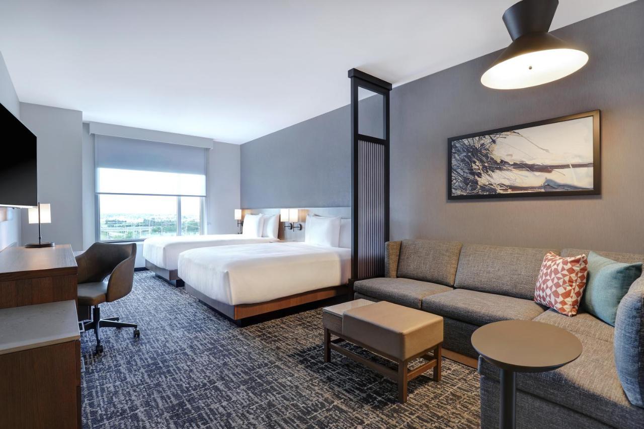 Queen Room with Two Queen Beds and Sofa Bed,1331020616:JPEG