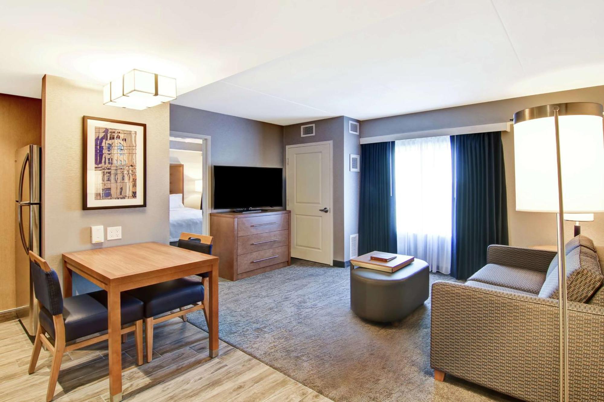 One-Bedroom King Suite Non-Smoking