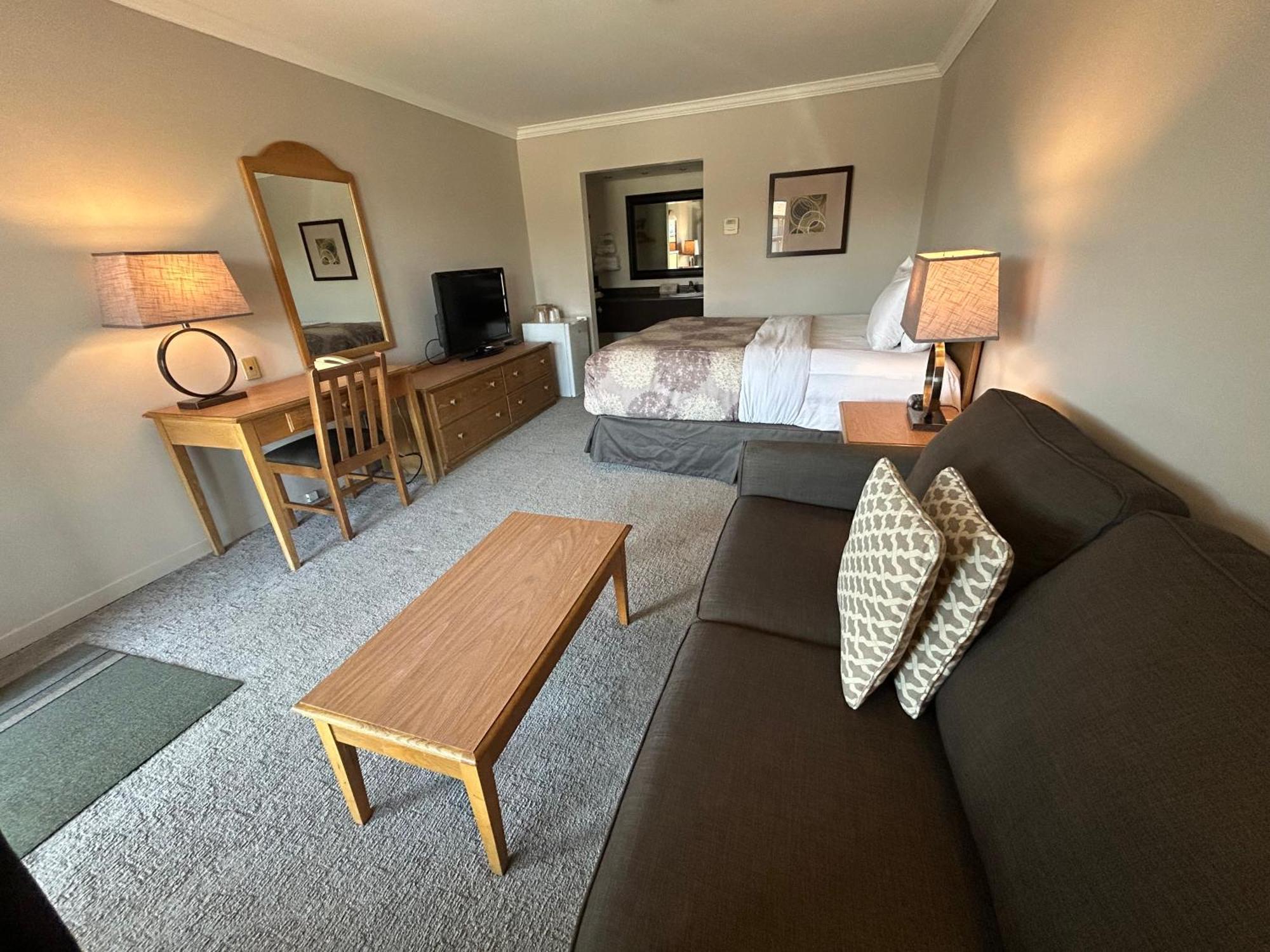 Queen Suite