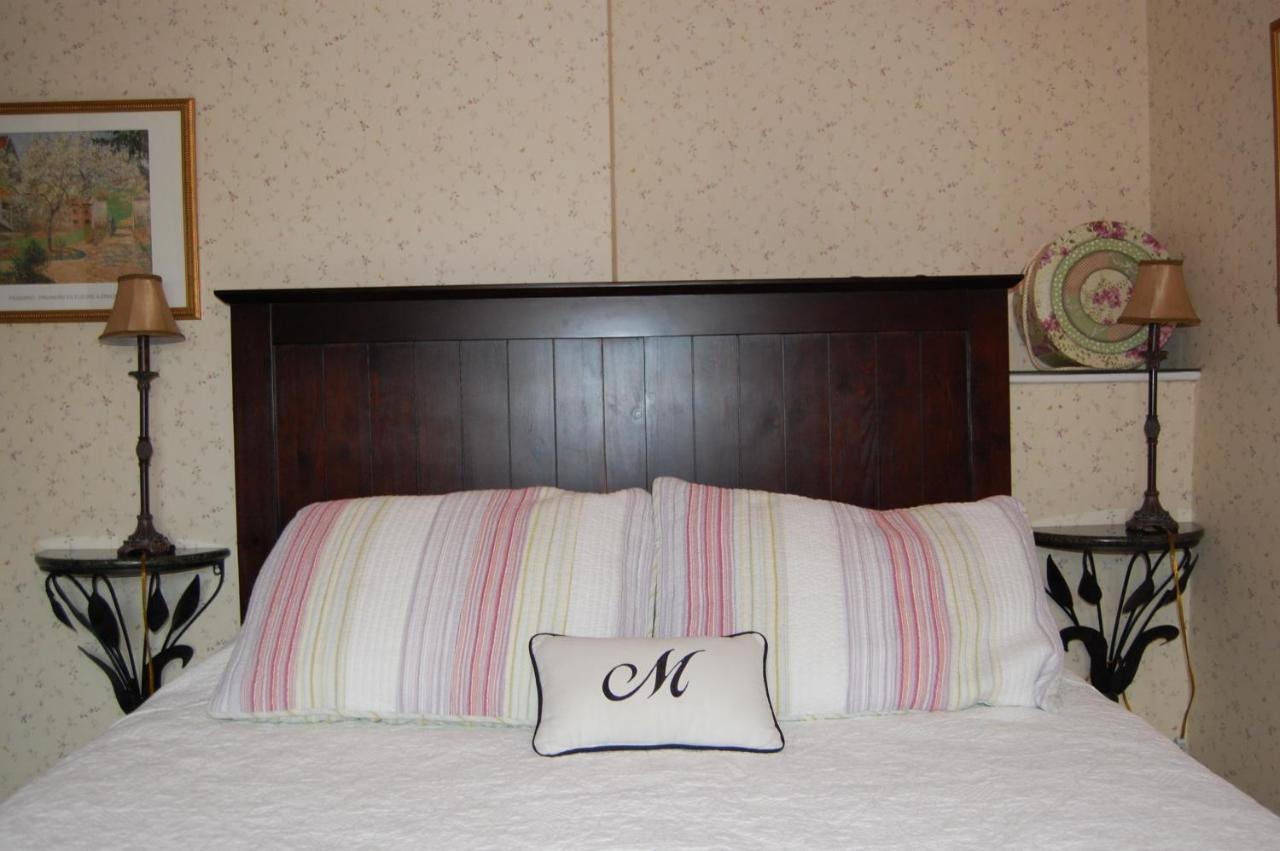 Queen Room 11,758750398:JPEG