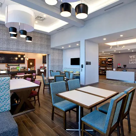 Hampton Inn & Suites Ottawa West, Ontario, Canada-2