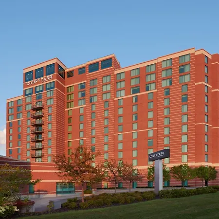 Courtyard By Marriott Ottawa East-2