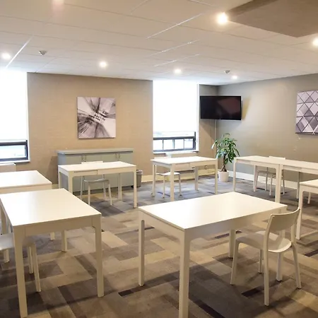 Days Inn By Wyndham Ottawa West-2