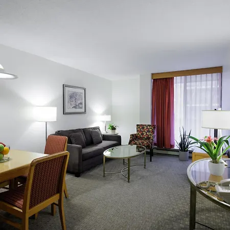 Cartier Place Suite Hotel-3