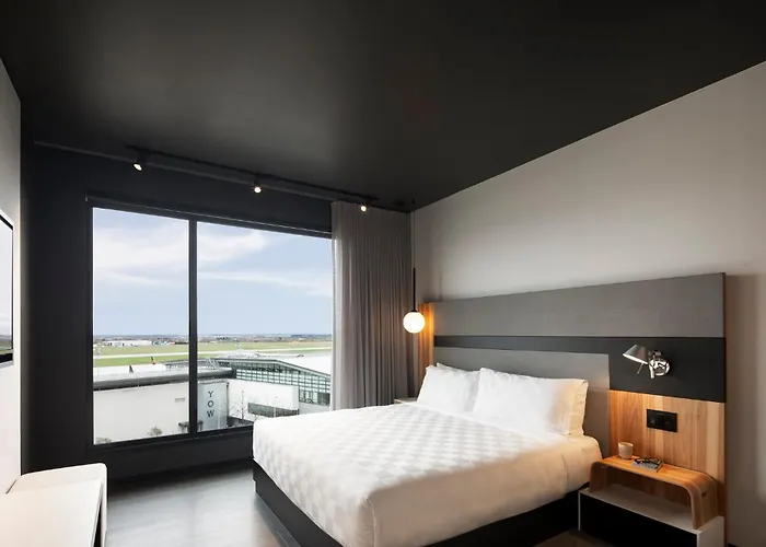Alt Hotel Ottawa Airport