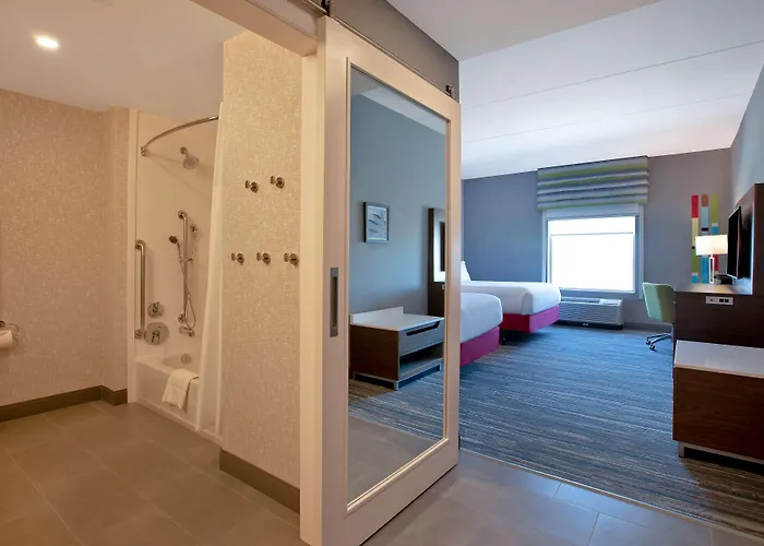 Hampton Inn & Suites Ottawa West, Ontario, Canada
