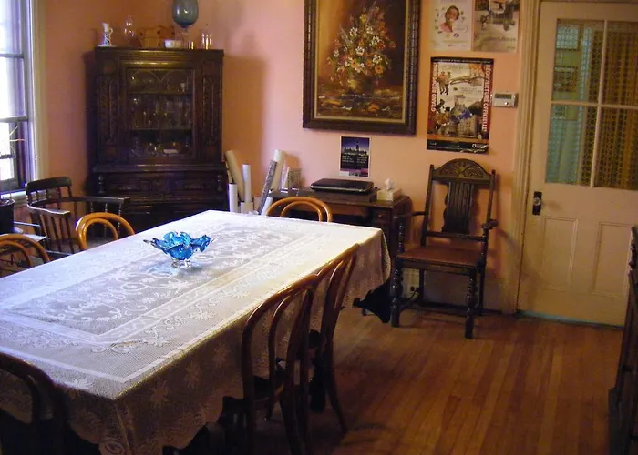 Auberge Des Arts Bed And Breakfast Ottawa